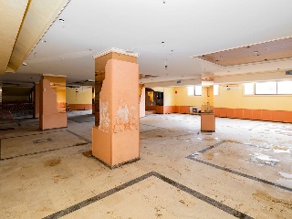 Locales en C/ Antonio Machado, Benalmádena (Málaga) 7