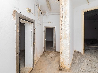 Locales en C/ Antonio Machado, Benalmádena (Málaga) 30