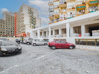Locales en C/ Antonio Machado, Benalmádena (Málaga) 39