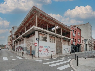 Solar en C/ Roger de Lluria  22