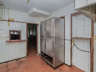 04309-0001 11