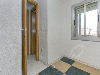 08595-0001 12