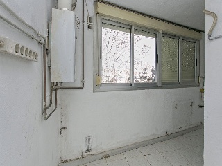 08595-0001 16