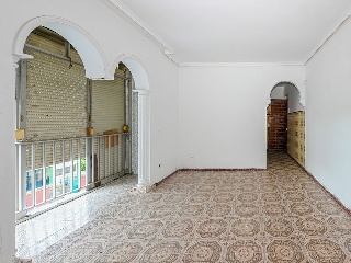 Piso en C/ Auxilio de Cristianos, Sevilla 15