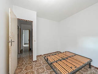 Piso en C/ Auxilio de Cristianos, Sevilla 32