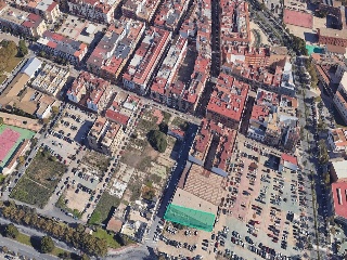 Suelo urbano en C/ Santiago Apostol 8