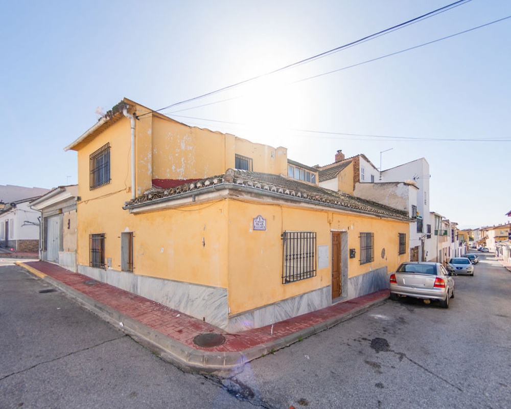 Casa adosada en C/ Islas Baleares - Atarfe - Granada