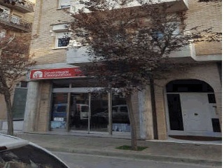 Local comercial en C/ Castell de Peralada - Girona - 3