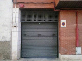 Plaza de garaje en C/ Barcelona - Els Alamús - Barcelona 2