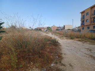 CL BENIPARRELL, esq. CALLE VILLARROBLEDO 10