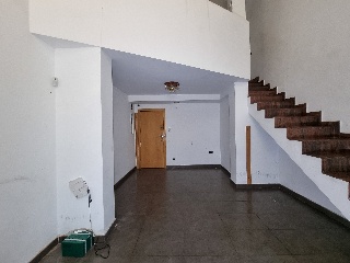 Pisos y locales en C/ Joan Salvat i Papasseit 7