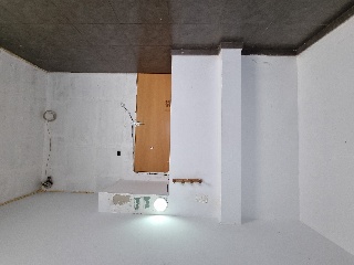 Pisos y locales en C/ Joan Salvat i Papasseit 9
