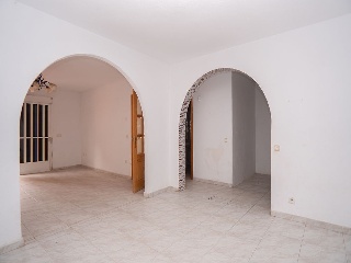 08201-0001 7