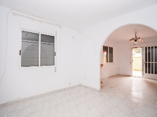 08201-0001 8