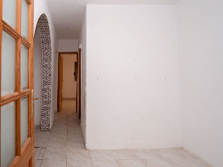 08201-0001 18