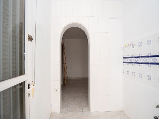08201-0001 21