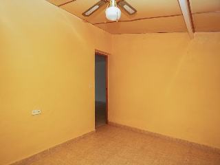 08201-0001 27