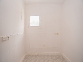 08201-0001 29