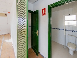 03249-0001 17