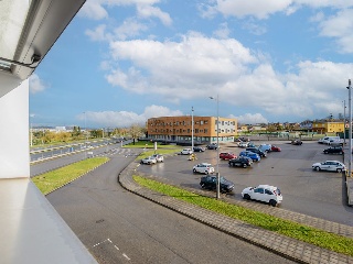 13106-0001 37