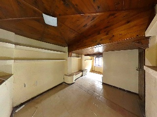 Pria,La 4