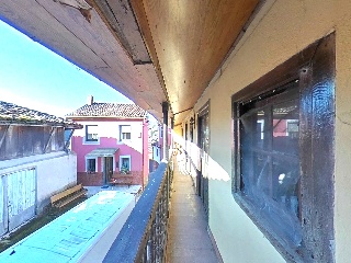 Pria,La 11