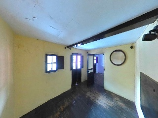 Pria,La 32