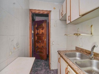 Piso en C/ Sant Francesc, Santa Coloma de Gramenet (Barcelona) 7