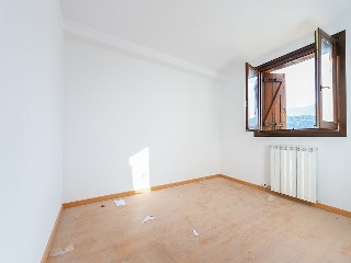 Edificio de viviendas en construcción en Esposa 51