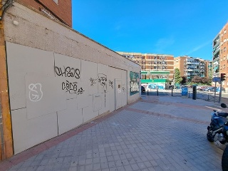 Local en C/ Ricardo Ortiz, Madrid  5