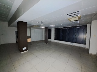 Local en C/ Ricardo Ortiz, Madrid  12