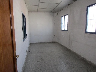 Nave industrial en Av de Los Yeseros, Valdemoro (Madrid) 28
