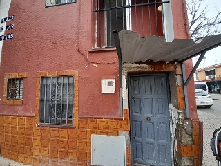 Vivienda en Pz Las Acacias, Sevilla 2