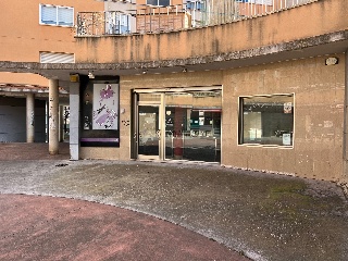 Local en venta en Reus de 142  m²