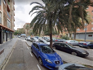 Local en C/ Tomás de Villarroya, Valencia 3