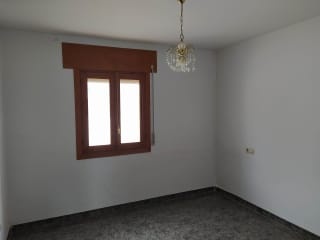 Inmueble situado en Válor 4