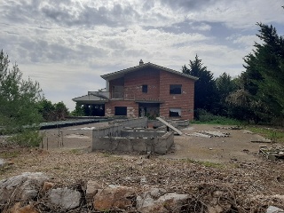 Vivienda adosada en construcción detenida en Calafell - Tarragona - 5
