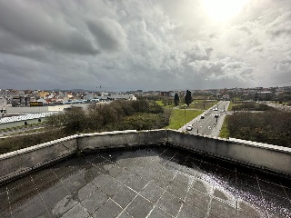 AVENIDA DE RAZO 13