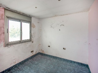 Chalet asilado en C/ Isard 8