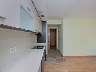Pisos, dúplex y garajes en C/ Rafael de Casanovas, Badalona (Barcelona) 7