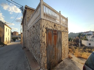 Calle Cazadores 19