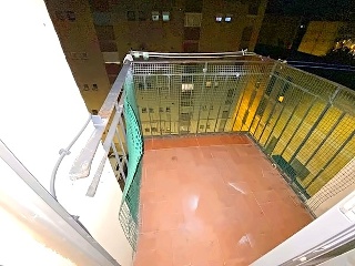 Calle Juan De Garay 3 Portal 2 Escalera 1 Planta 4 Puerta Dr 4