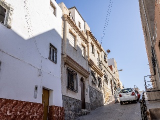 Pisos banco Adra