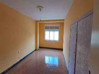 Avenida Pias 21  Escalera 1 Planta 3 Puerta A 16
