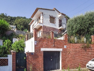 Pisos banco Pineda de Mar