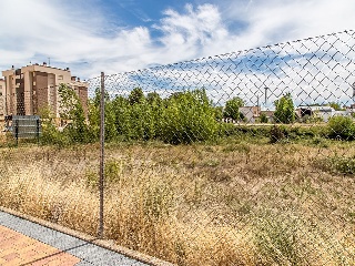 Suelo urbano en C/ María Luisa Menéndez Calleja 6