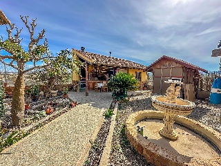Chalet en Cabezo de la Plata 23