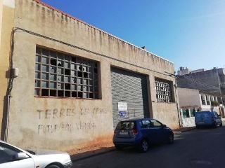 Edificio de viviendas, local y garajes en C/ Montells - Amposta -    5