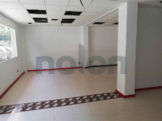 Local en venta en Almeria de 92  m²