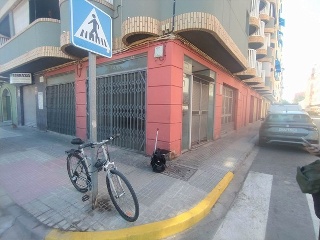 Calle Reina Isabel II 14 14